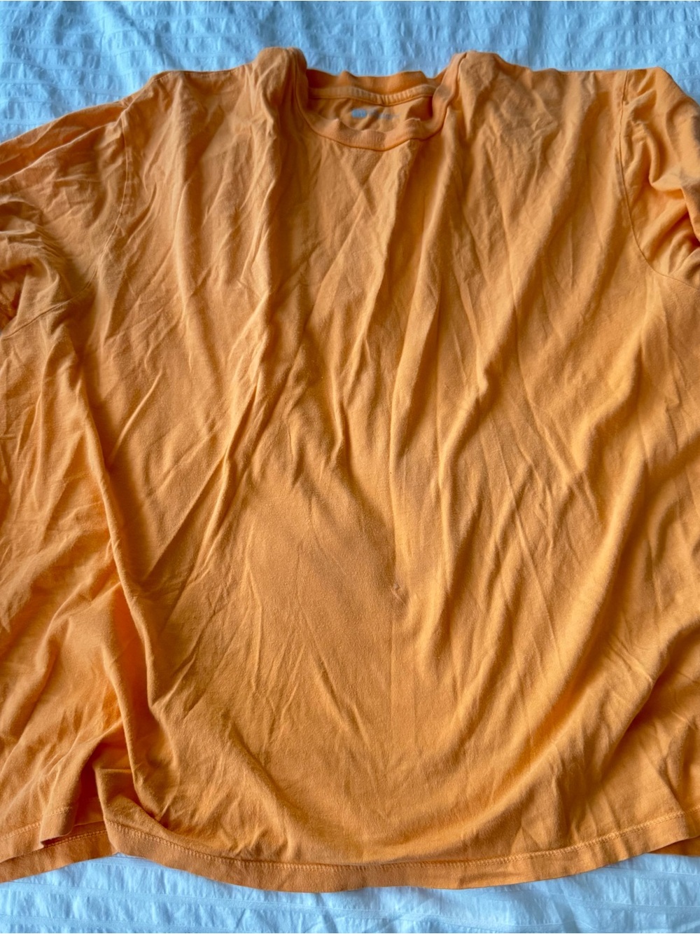 GAP Men's Long Sleeve Tee in Bright Orange